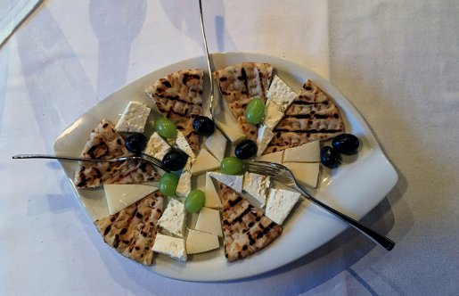 Käse Bei Georgios - Griechische Spezialitäten in Böblingen-Dagersheim